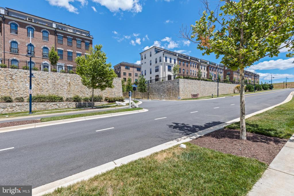 510 HARBORVIEW Unit: 364