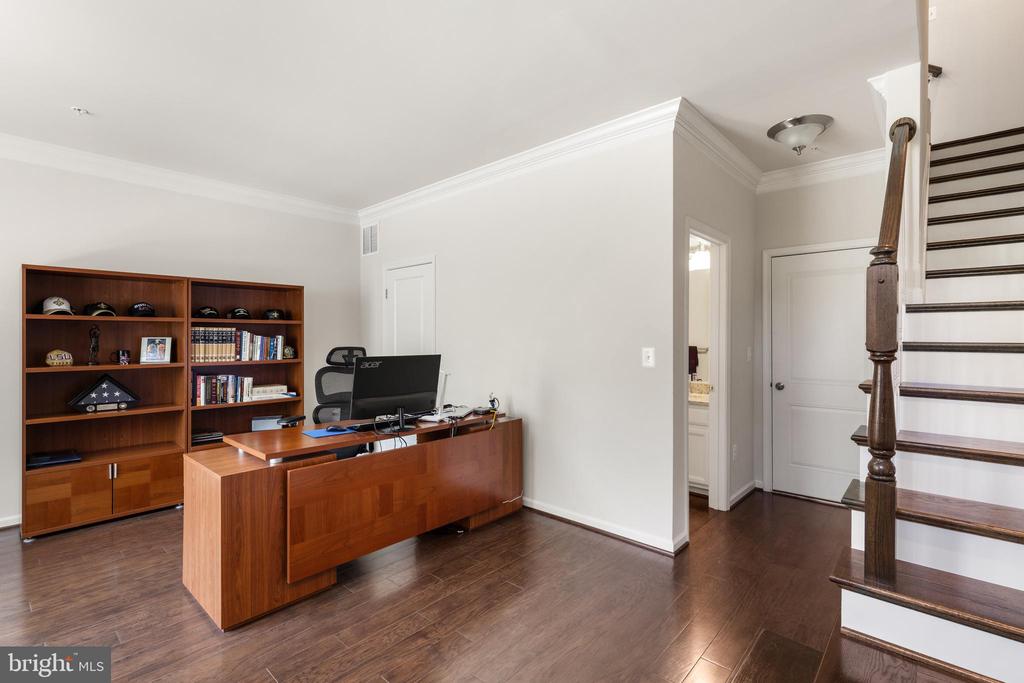 510 HARBORVIEW Unit: 364