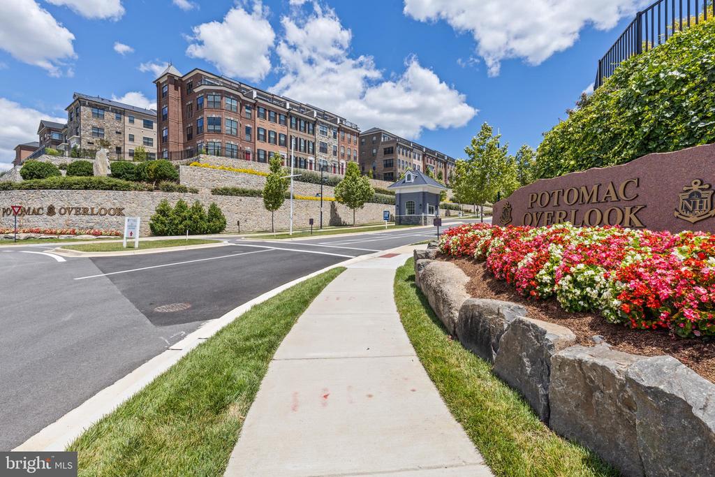 510 HARBORVIEW Unit: 364