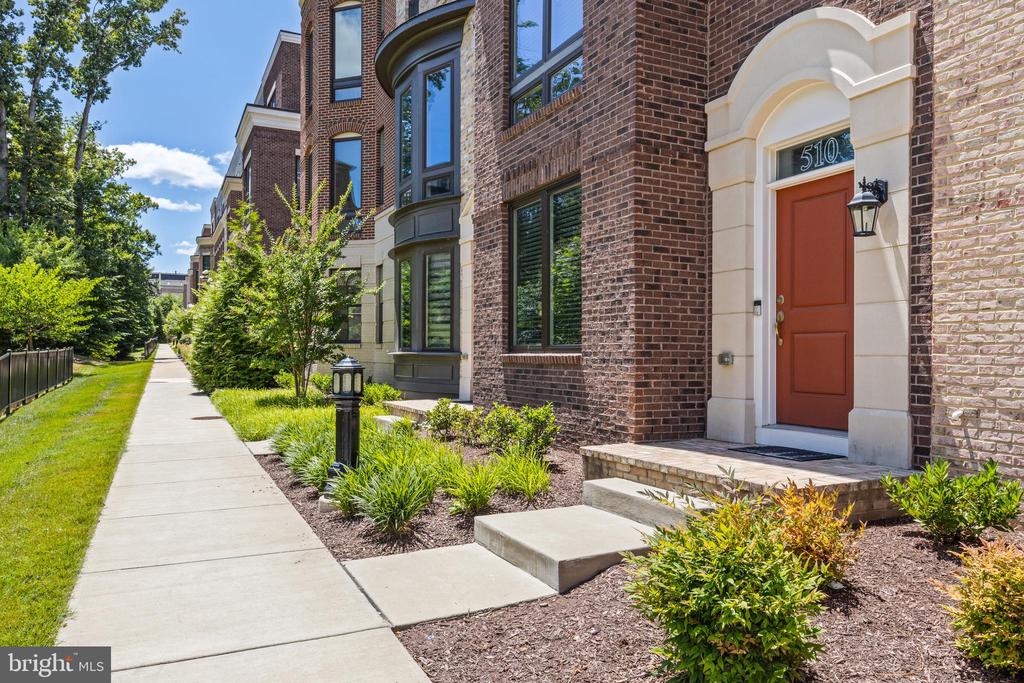 510 HARBORVIEW Unit: 364