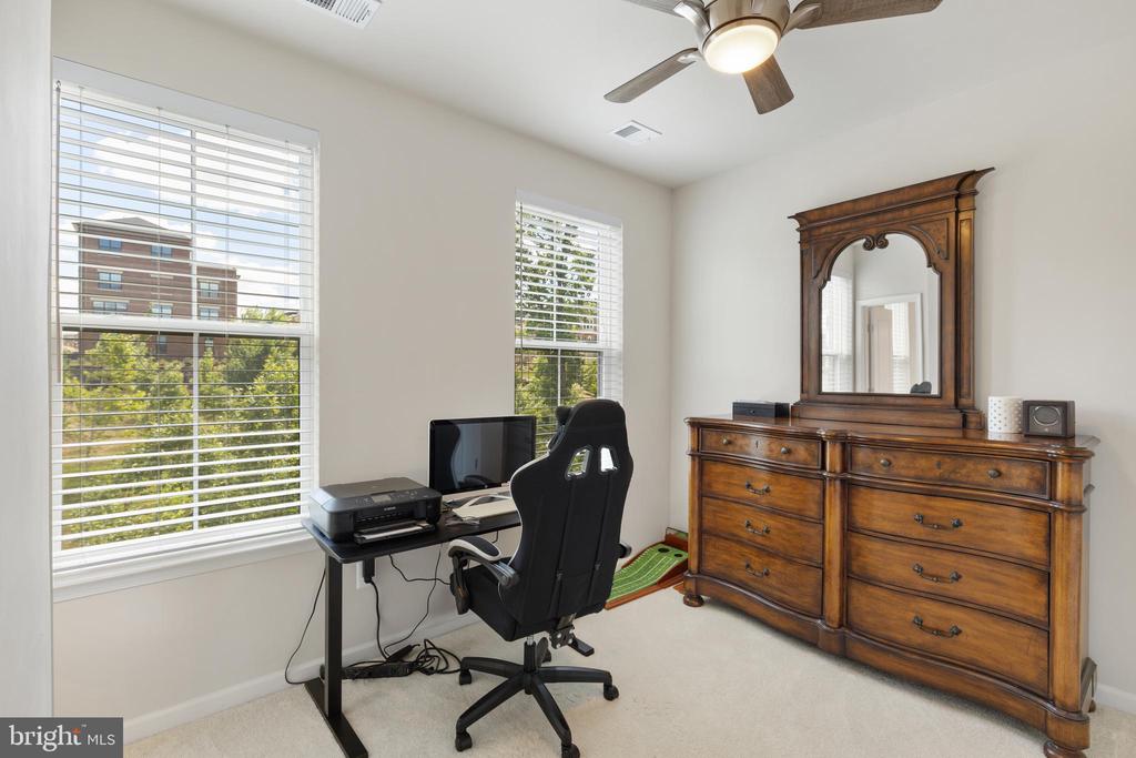 510 HARBORVIEW Unit: 364