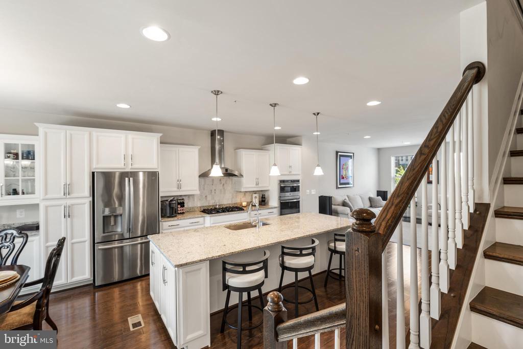 510 HARBORVIEW Unit: 364
