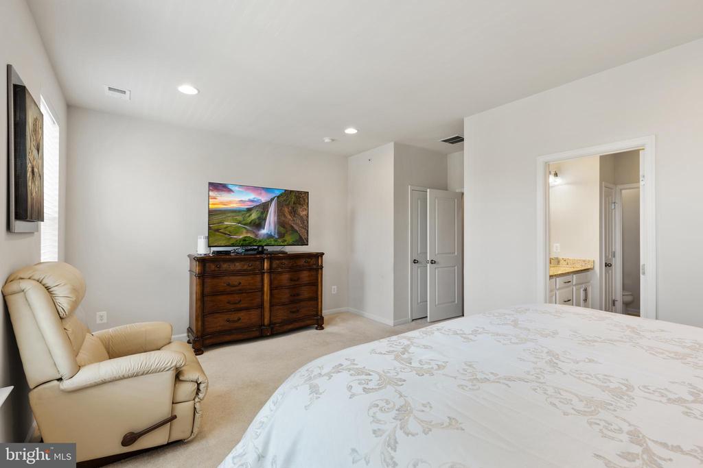 510 HARBORVIEW Unit: 364