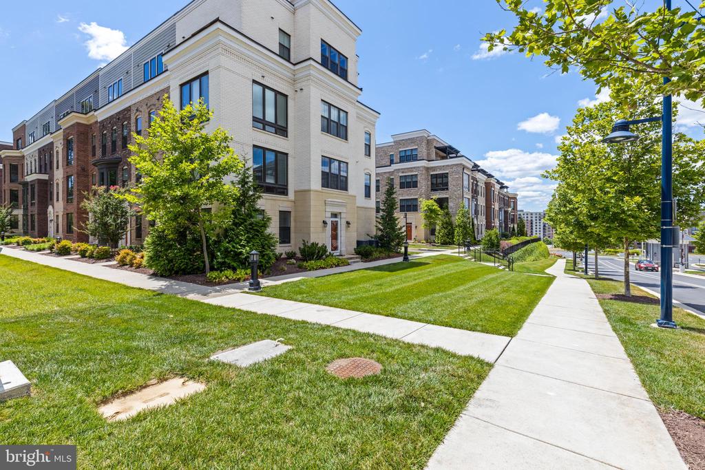 510 HARBORVIEW Unit: 364