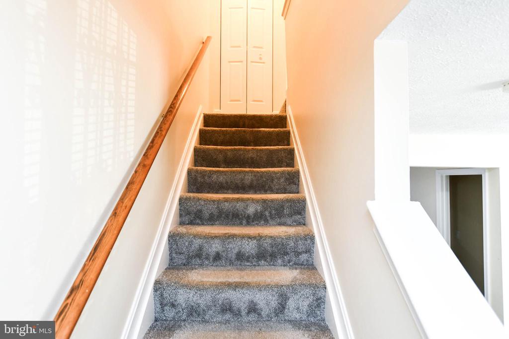 5211 DAVENTRY TERRACE