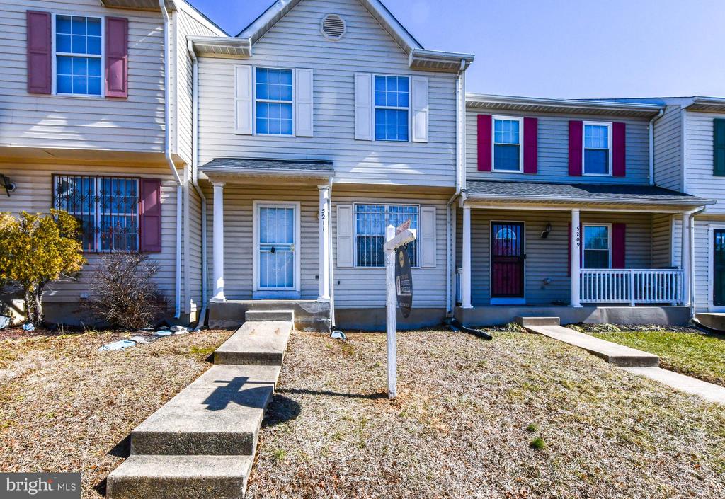 5211 DAVENTRY TERRACE