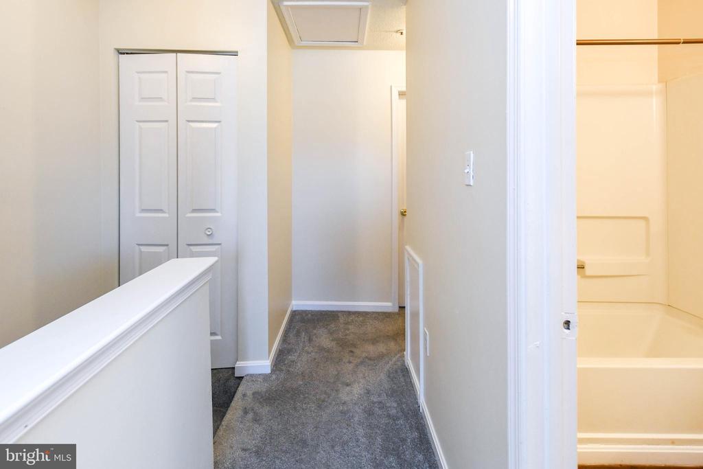5211 DAVENTRY TERRACE