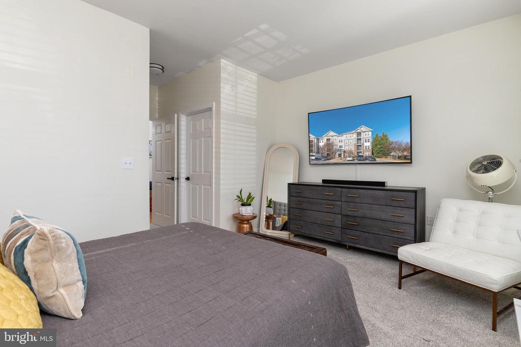 1321 KAREN BOULEVARD Unit: 209
