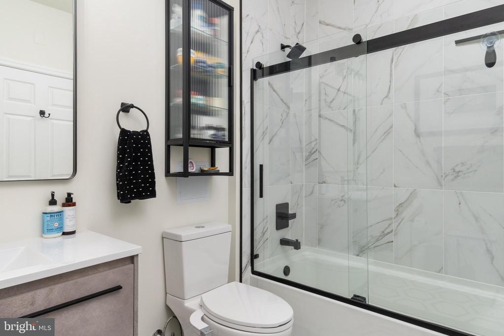 1321 KAREN BOULEVARD Unit: 209