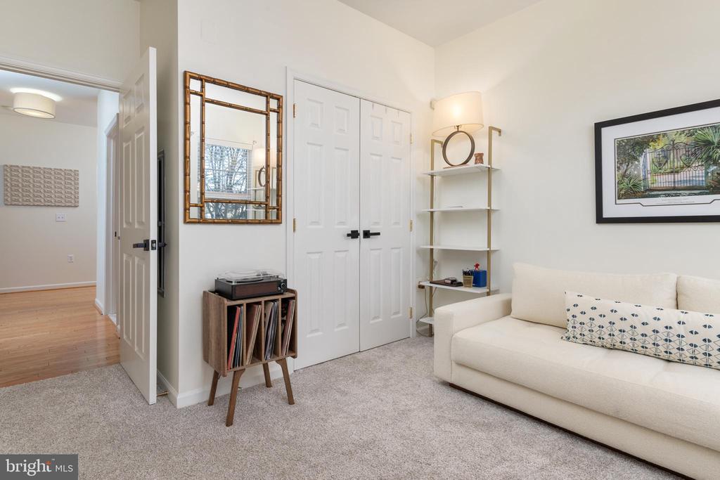 1321 KAREN BOULEVARD Unit: 209