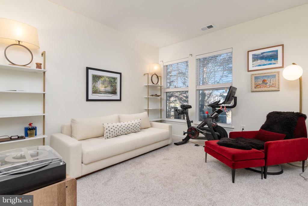 1321 KAREN BOULEVARD Unit: 209
