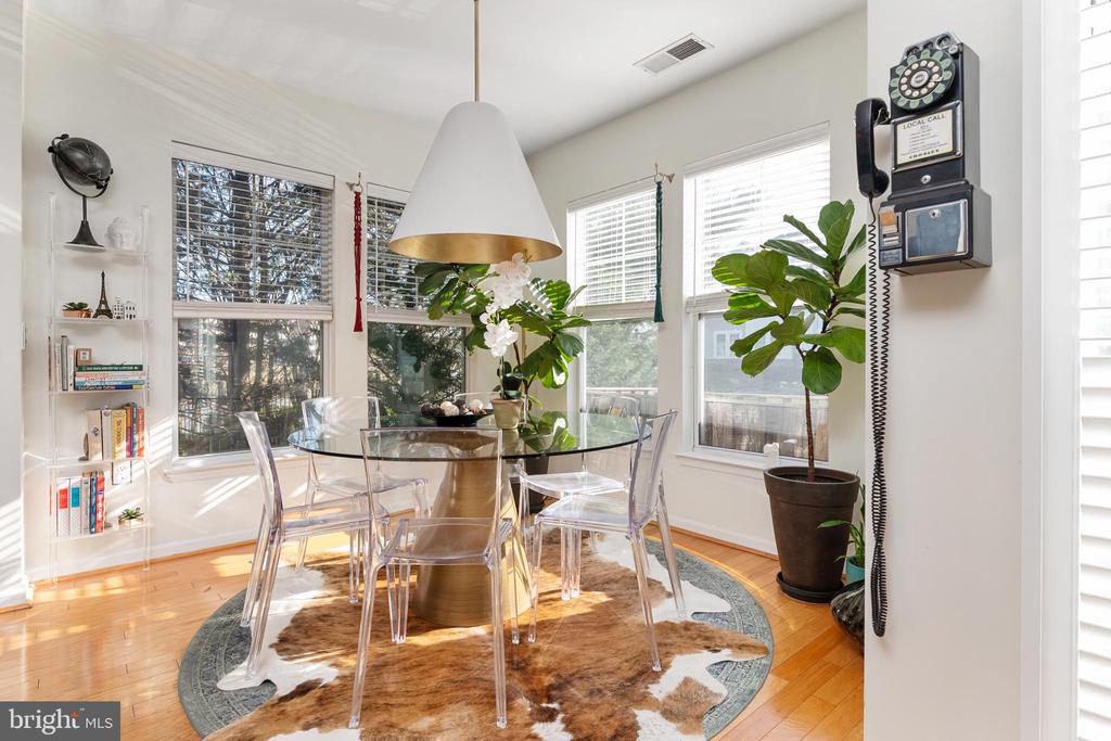 1321 KAREN BOULEVARD Unit: 209