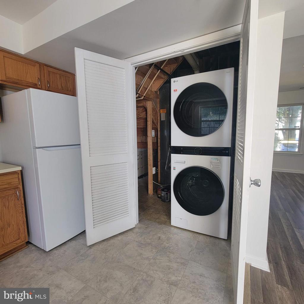 6229 E HIL MAR CIRCLE
