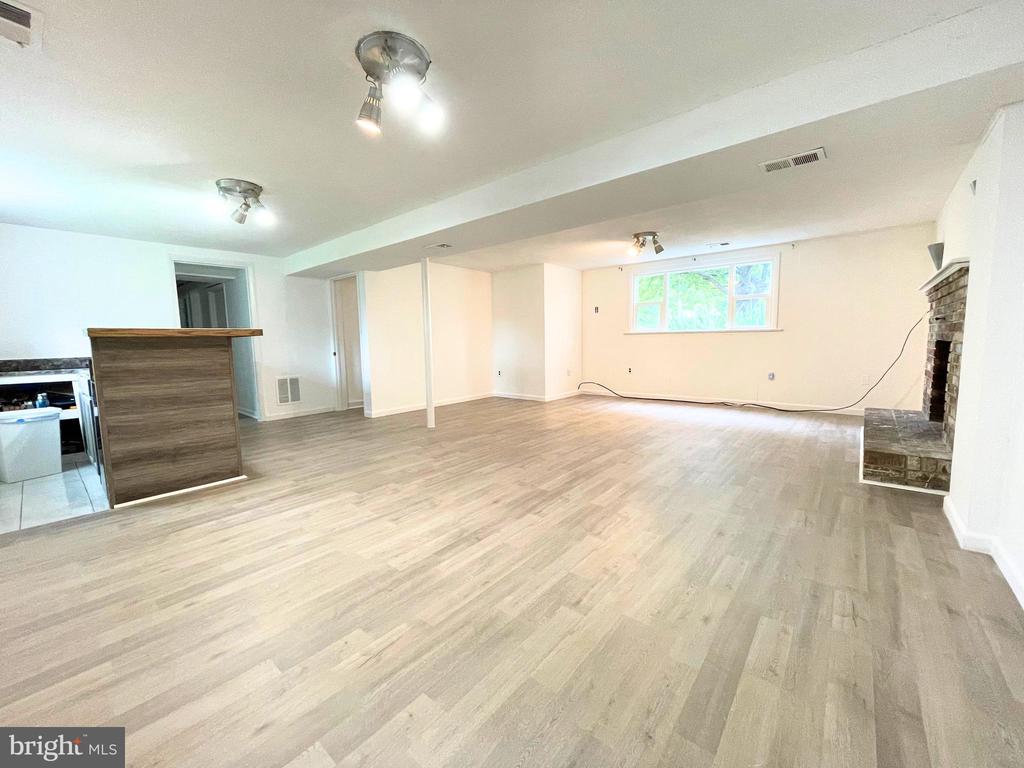 11422 BRANDYWINE ROAD