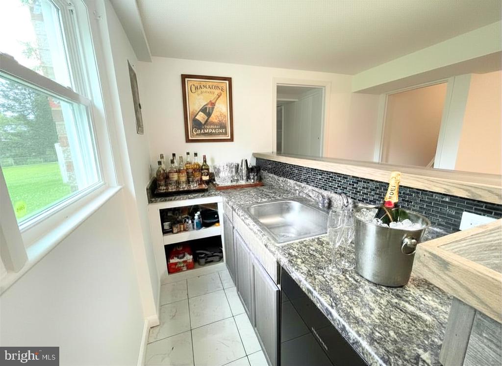 11422 BRANDYWINE ROAD