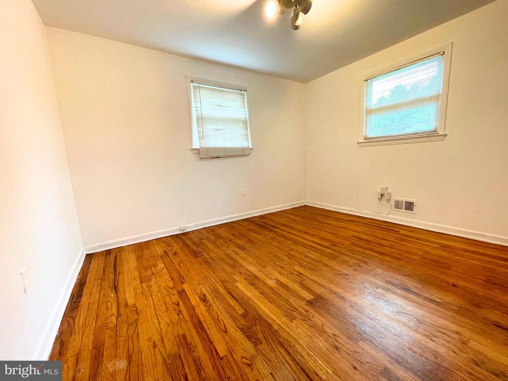 11422 BRANDYWINE ROAD