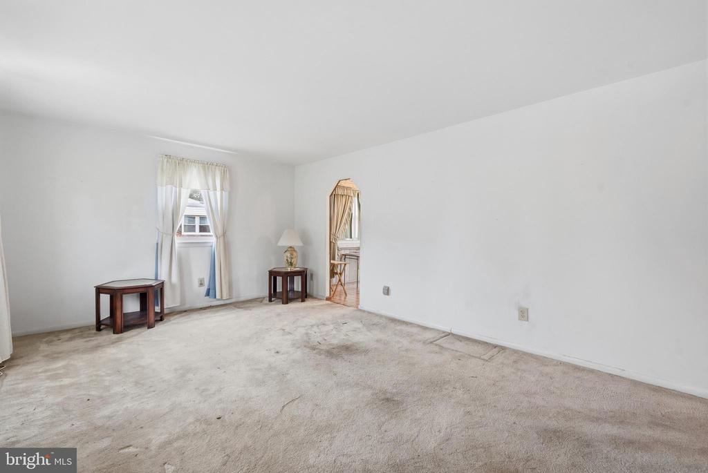 11207 BROOKLEE DRIVE