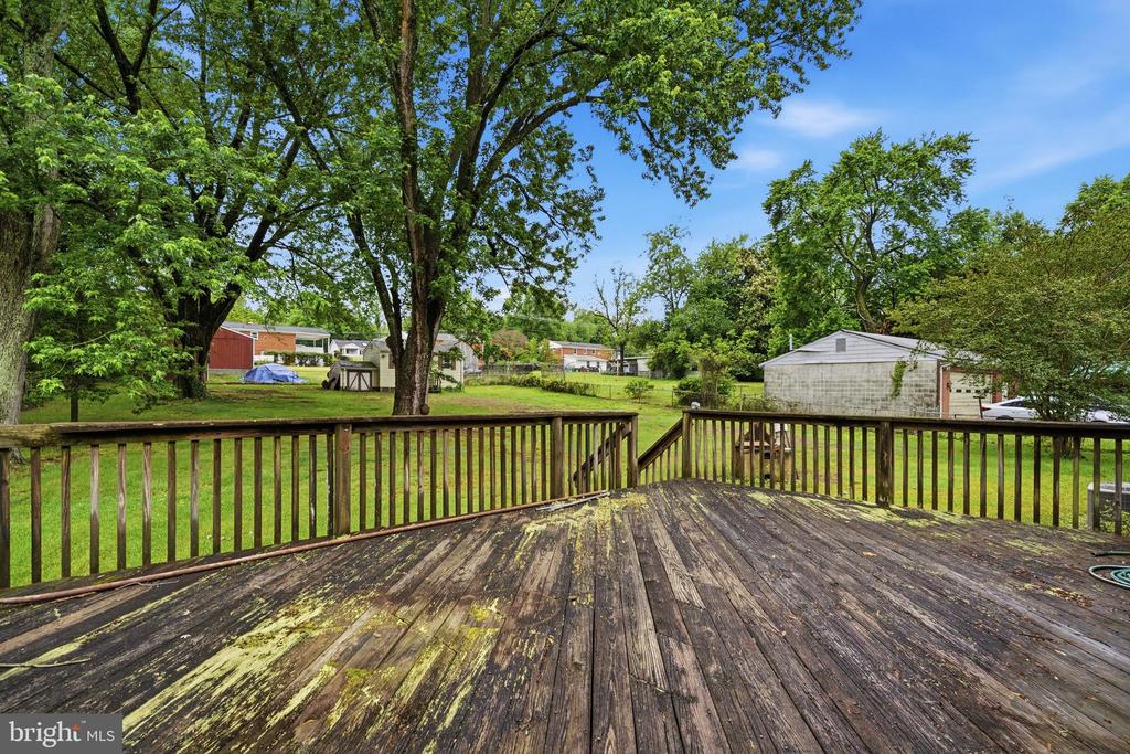 11207 BROOKLEE DRIVE