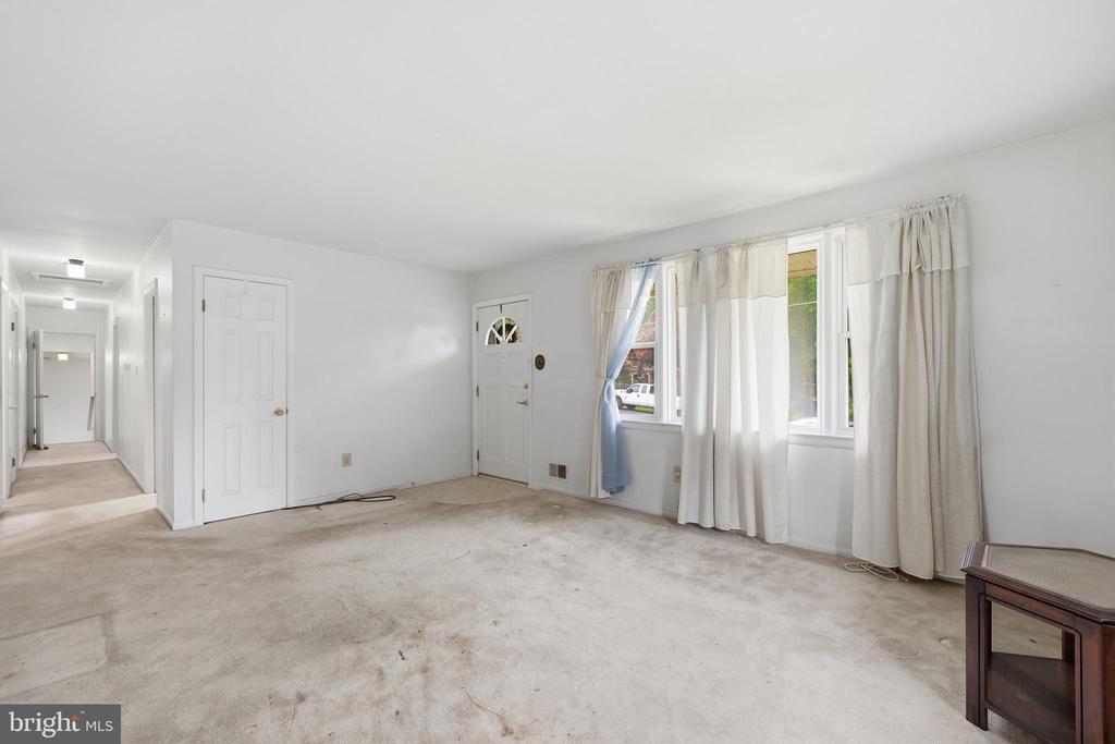 11207 BROOKLEE DRIVE