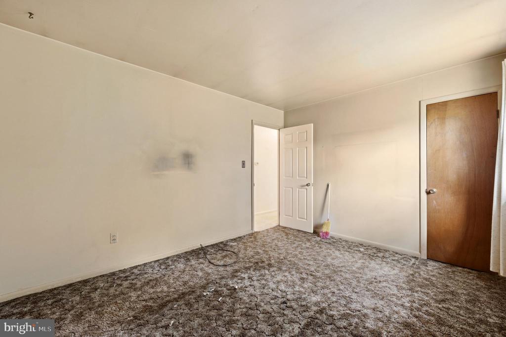 11207 BROOKLEE DRIVE