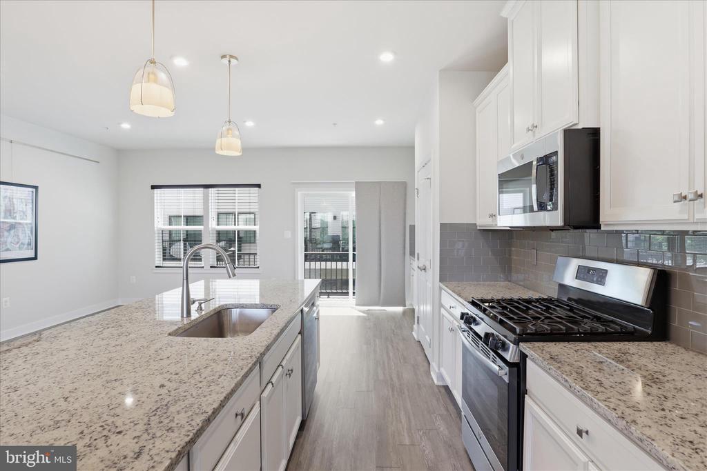 4702 TOWNE PARK ROAD