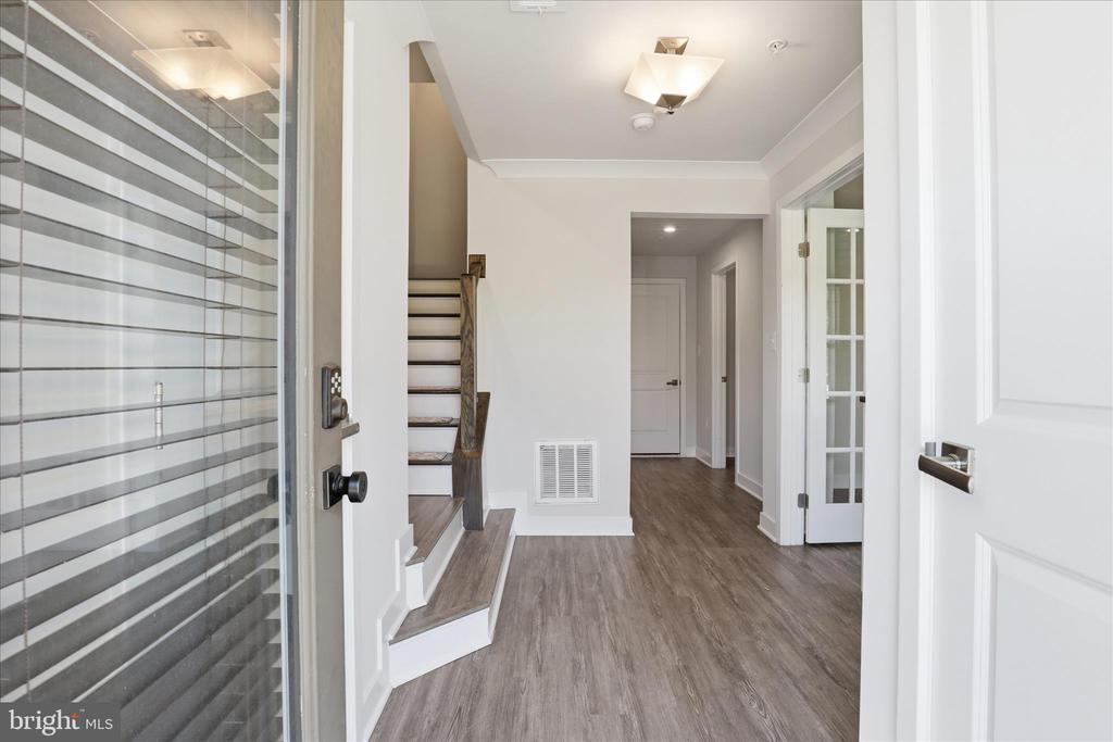 4702 TOWNE PARK ROAD