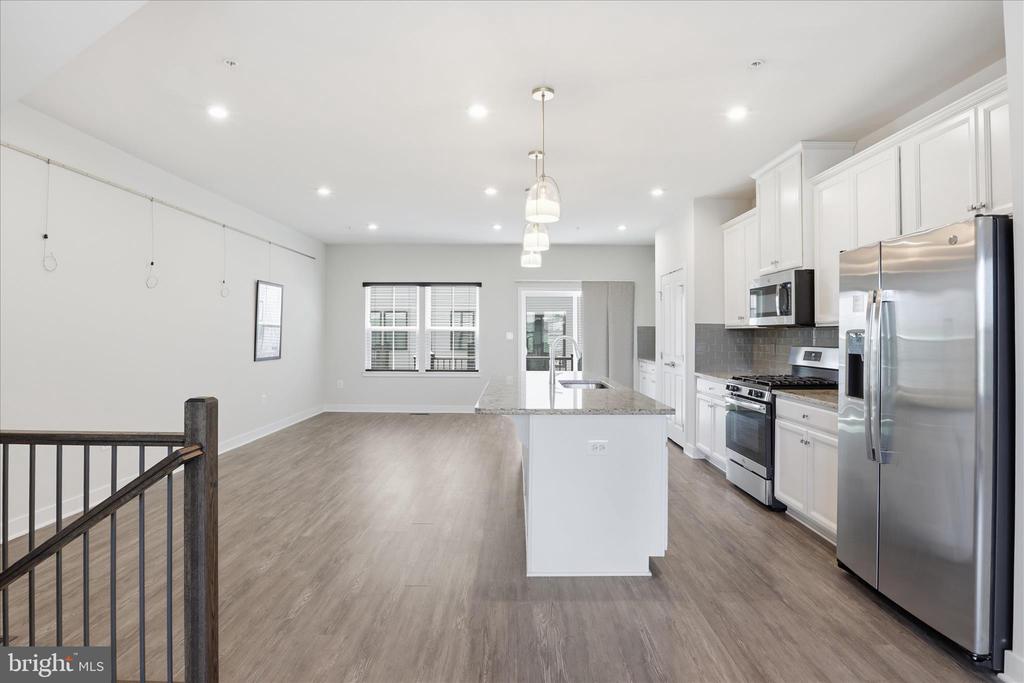 4702 TOWNE PARK ROAD