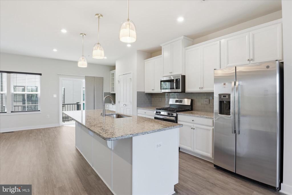 4702 TOWNE PARK ROAD