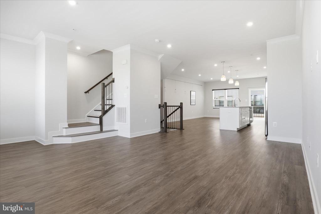 4702 TOWNE PARK ROAD
