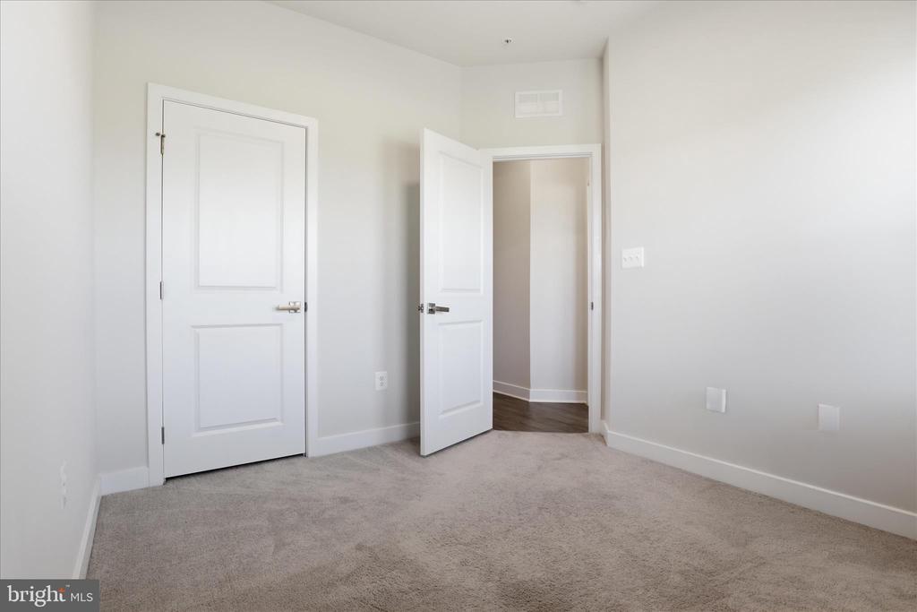 4702 TOWNE PARK ROAD