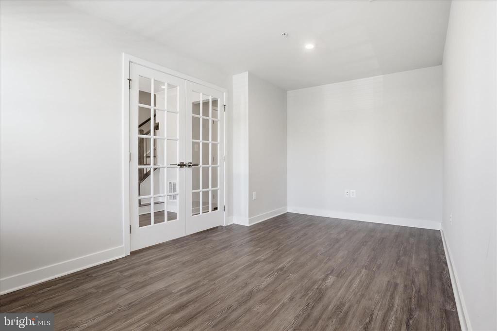 4702 TOWNE PARK ROAD
