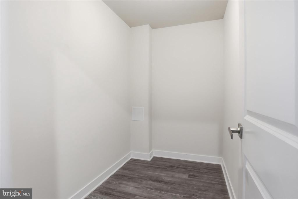 4702 TOWNE PARK ROAD
