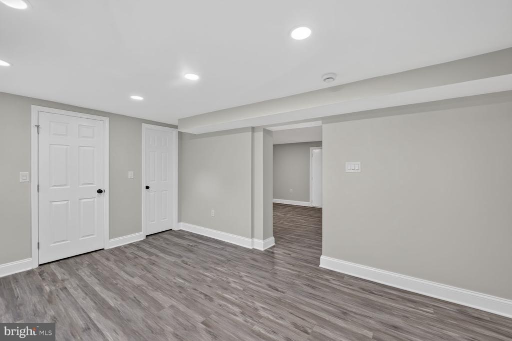 6800 WESTCHESTER COURT
