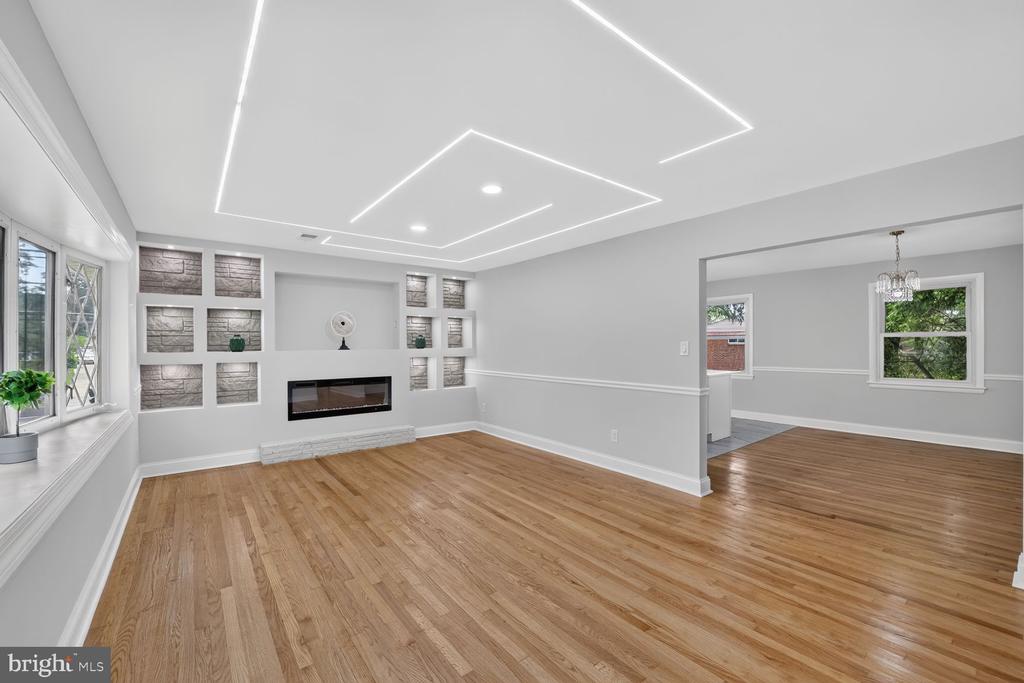 6800 WESTCHESTER COURT