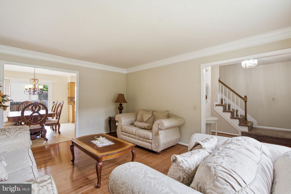 10205 BALSAMWOOD DRIVE