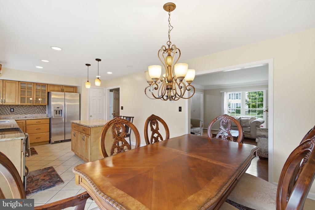 10205 BALSAMWOOD DRIVE
