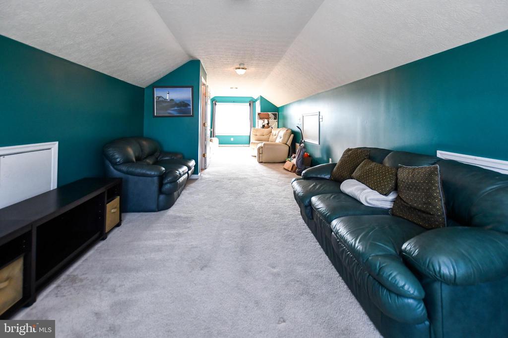 10629 GALLANT FOX WAY