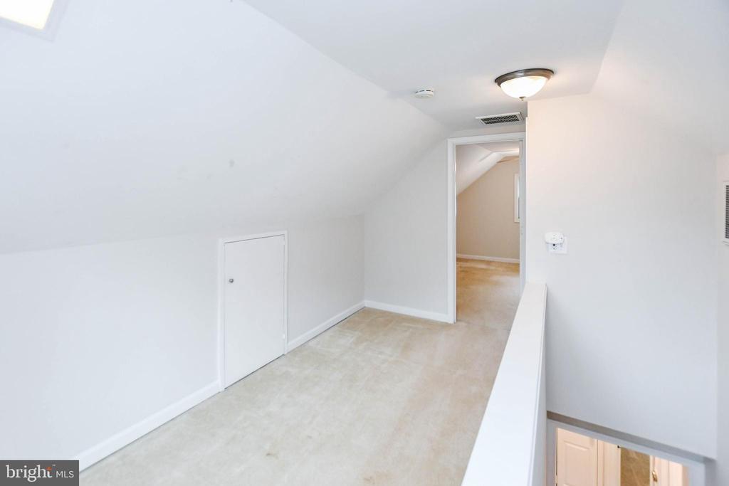 248 MANASSAS DRIVE