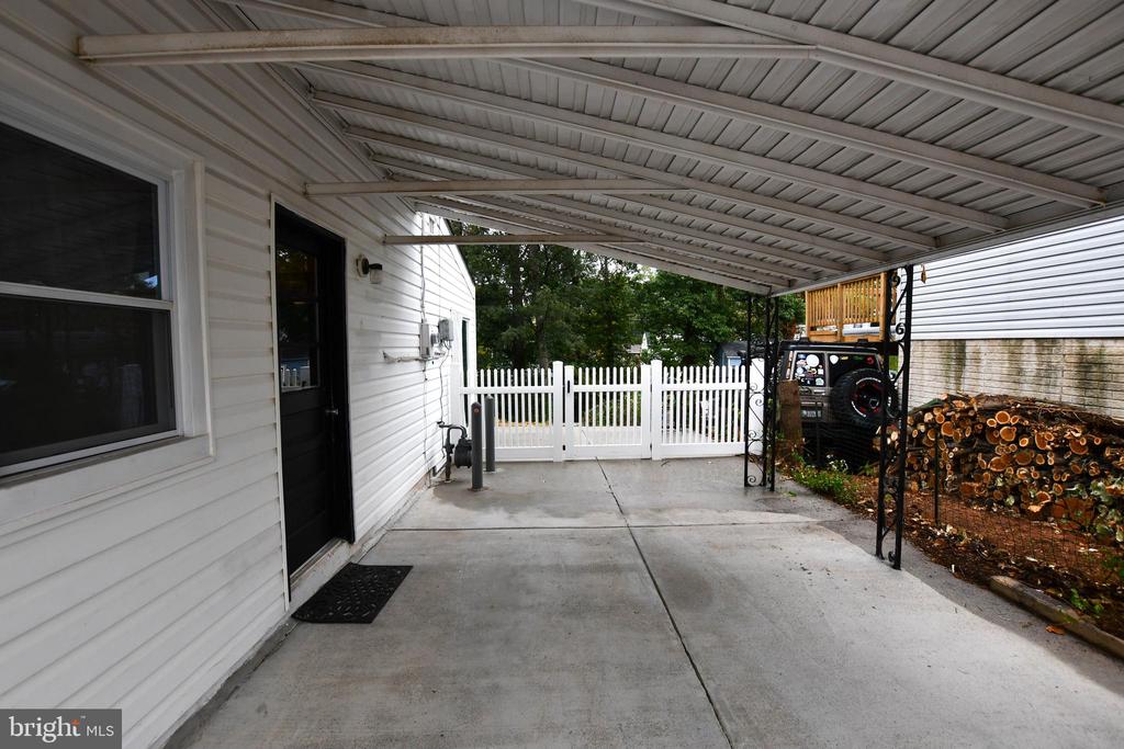 248 MANASSAS DRIVE