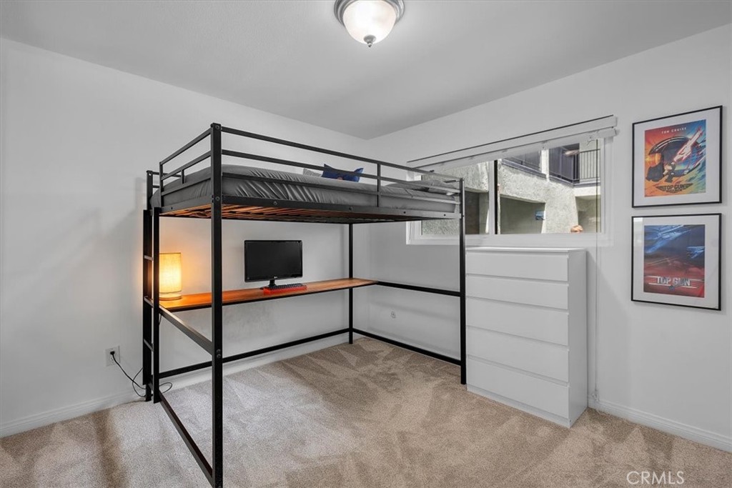 741 W 24th Street 6