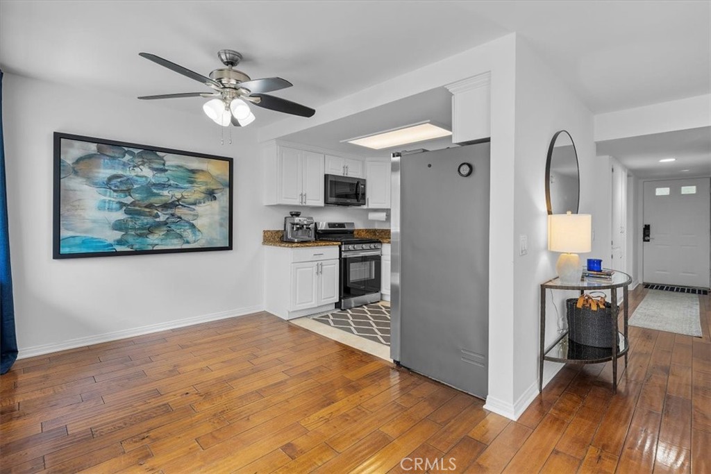 741 W 24th Street 6