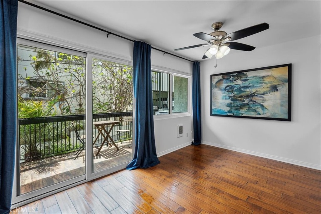 741 W 24th Street 6