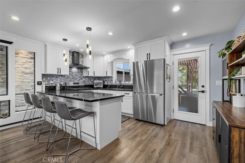 3231 W 134th Place