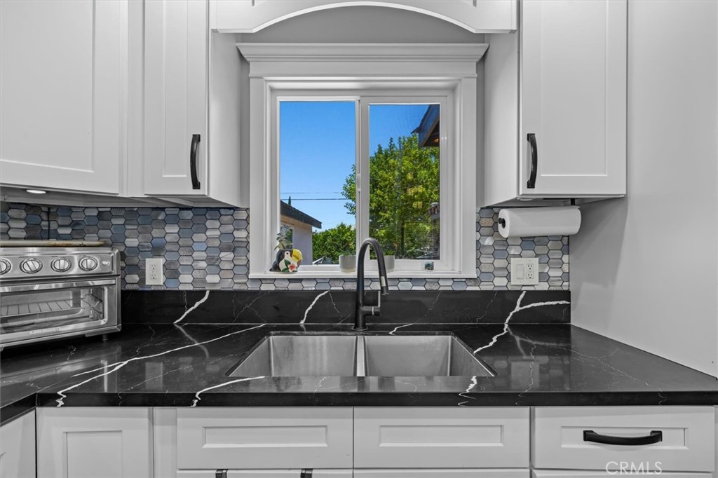 3231 W 134th Place