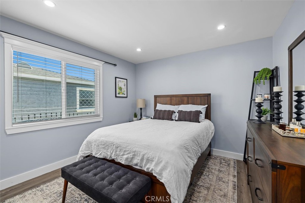 3231 W 134th Place
