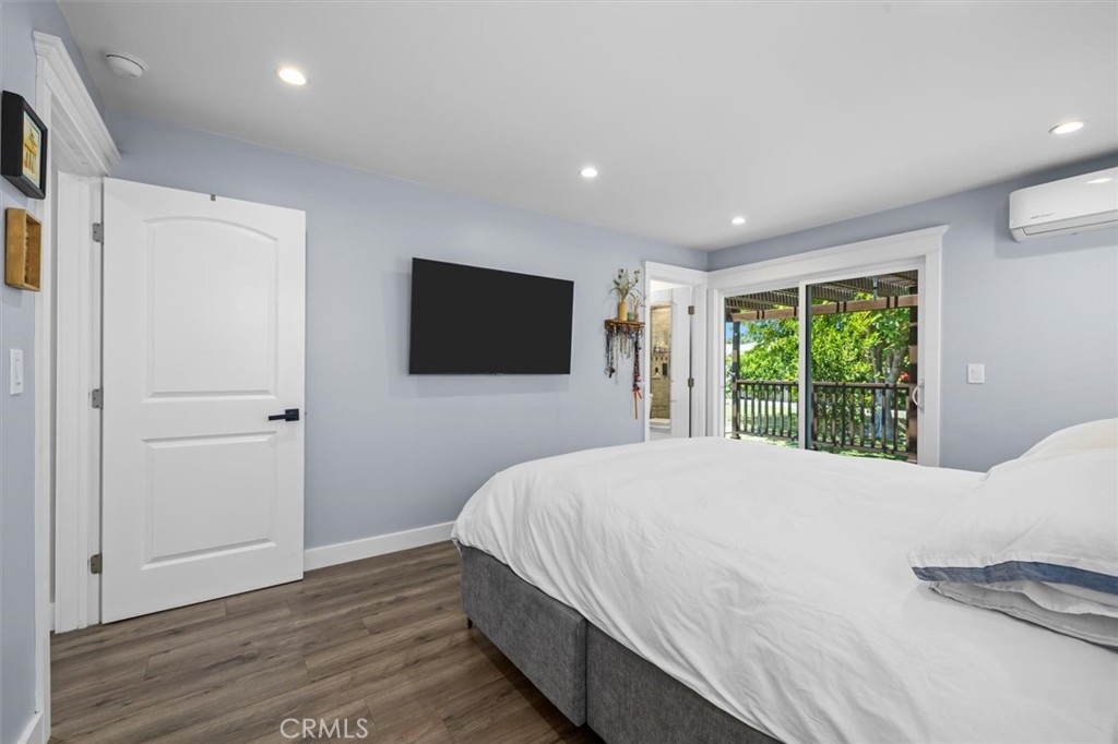 3231 W 134th Place