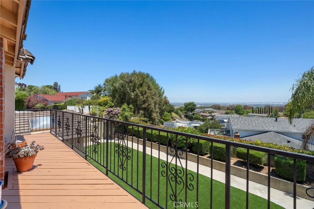 26826 Rolling Vista Drive