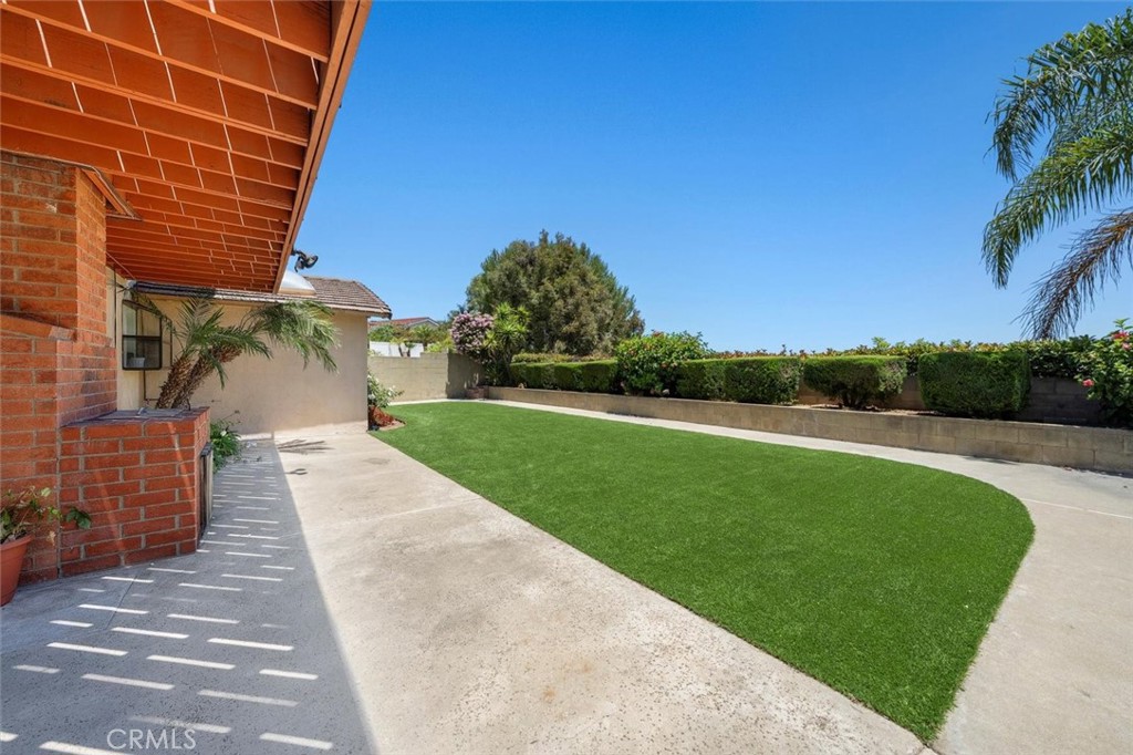 26826 Rolling Vista Drive