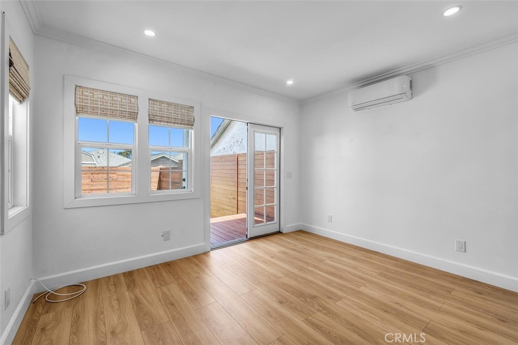 2628 S Kerckhoff Avenue