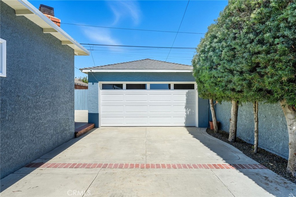 5939 Greentop Street